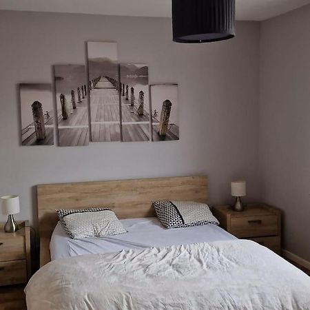 Refuge Urbain Chic Avec Balcon Lejlighed Saint-Lô Eksteriør billede
