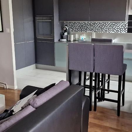 Refuge Urbain Chic Avec Balcon Lejlighed Saint-Lô Eksteriør billede