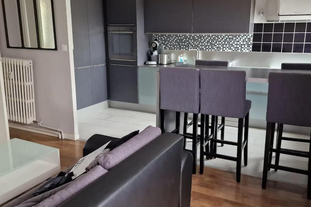 Refuge Urbain Chic Avec Balcon Lejlighed Saint-Lô Eksteriør billede